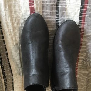 Ankle closed toe booties